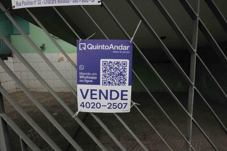 Casa à venda com 600m², 2 quartos e 2 vagasPlaca