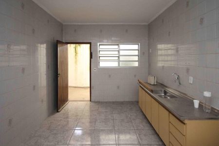 Casa à venda com 600m², 2 quartos e 2 vagasCozinha