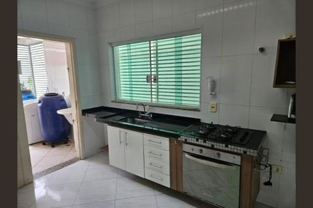 Casa à venda com 183m², 3 quartos e 4 vagas