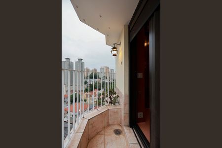 Apartamento à venda com 100m², 2 quartos e 2 vagas Apartamento à venda com 100m², 2 quartos e 2 vagasSacada da suíte