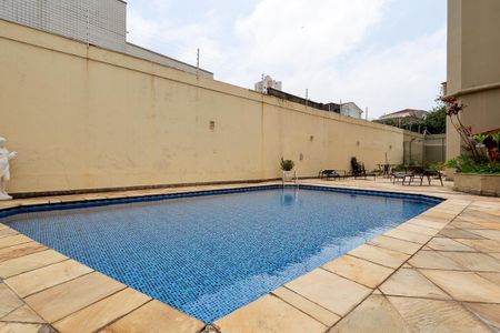 Apartamento à venda com 100m², 2 quartos e 2 vagas Apartamento à venda com 100m², 2 quartos e 2 vagasÁrea comum - Piscina