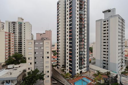 Apartamento à venda com 100m², 2 quartos e 2 vagas Apartamento à venda com 100m², 2 quartos e 2 vagasVista da sacada da suíte