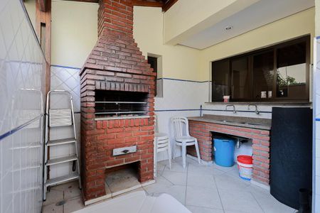 Apartamento à venda com 100m², 2 quartos e 2 vagas Apartamento à venda com 100m², 2 quartos e 2 vagasÁrea comum - Churrasqueira