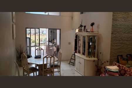 Casa à venda com 3 quartos, 130m² em Vila Dom Pedro II, São Paulo