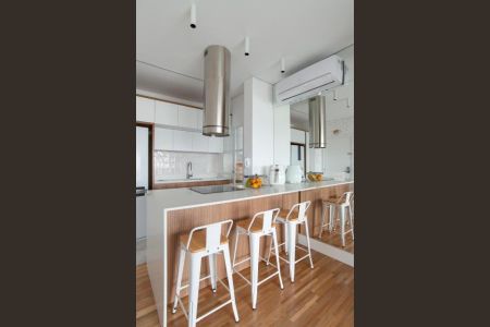 Apartamento à venda com 67m², 2 quartos e 2 vagas Apartamento à venda com 67m², 2 quartos e 2 vagasCozinha