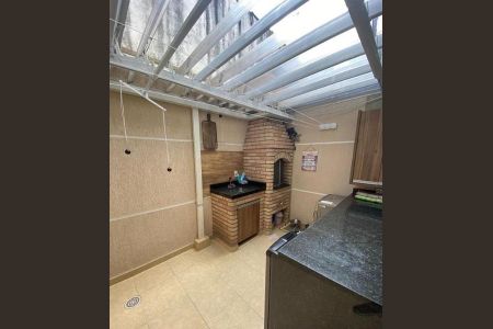 Casa à venda com 3 quartos, 85m² em Vila Nivi, São Paulo