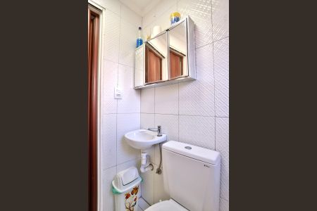 Casa à venda com 110m², 3 quartos e sem vagaBanheiro 