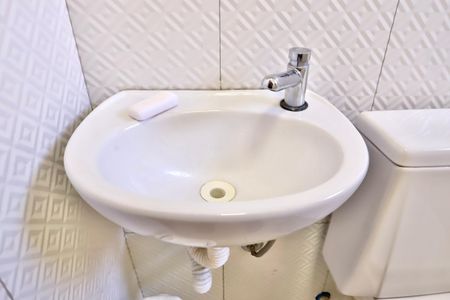 Casa à venda com 110m², 3 quartos e sem vagaBanheiro 