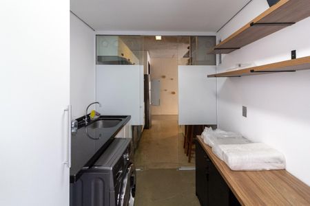 Apartamento à venda com 70m², 2 quartos e 1 vagaÁrea de Serviço