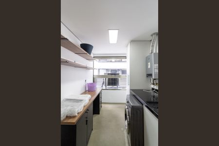 Apartamento à venda com 70m², 2 quartos e 1 vagaÁrea de Serviço