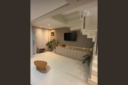 Sala de casa para alugar com 3 quartos, 170m² em Planalto, Belo Horizonte