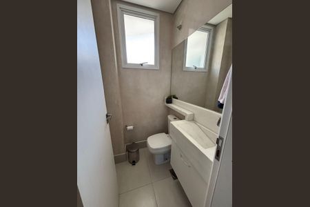 Casa à venda com 170m², 3 quartos e 2 vagasBanheiro 3