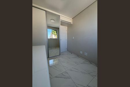 Quarto 3 de casa para alugar com 3 quartos, 170m² em Planalto, Belo Horizonte