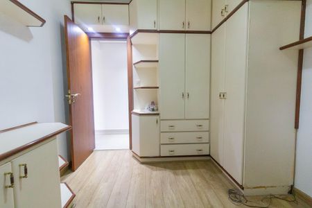Apartamento à venda com 138m², 3 quartos e 3 vagasQuarto 2