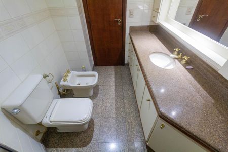Apartamento à venda com 138m², 3 quartos e 3 vagasBanheiro 2