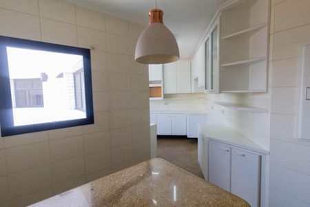 Apartamento à venda com 138m², 3 quartos e 3 vagasCozinha