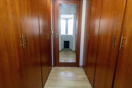Apartamento à venda com 138m², 3 quartos e 3 vagasCloset