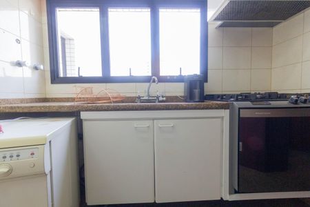 Apartamento à venda com 138m², 3 quartos e 3 vagasCozinha