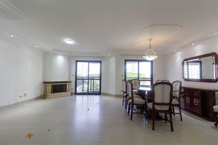 Apartamento à venda com 138m², 3 quartos e 3 vagasSala