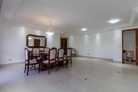 Apartamento à venda com 138m², 3 quartos e 3 vagasSala