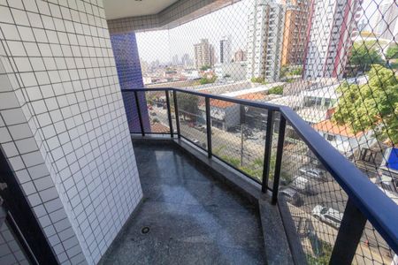 Apartamento à venda com 138m², 3 quartos e 3 vagasVaranda
