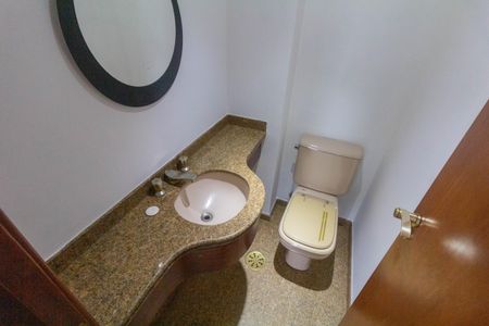 Apartamento à venda com 138m², 3 quartos e 3 vagasLavabo