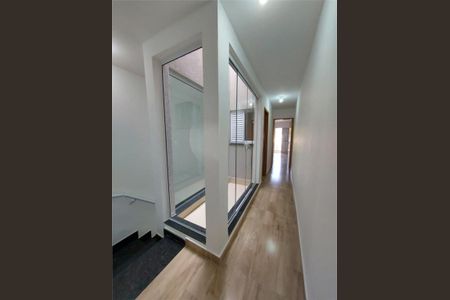 Casa à venda com 108m², 3 quartos e 2 vagas