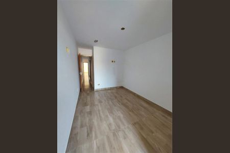 Casa à venda com 108m², 3 quartos e 2 vagas