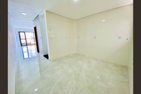Casa à venda com 3 quartos, 140m² em Vila Salete, São Paulo