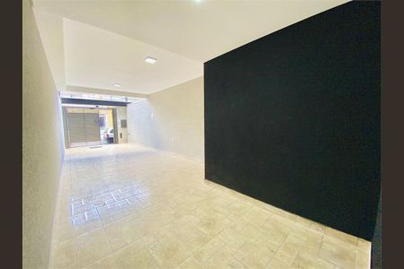 Casa à venda com 3 quartos, 140m² em Vila Salete, São Paulo