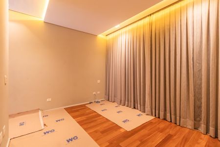 Casa à venda com 574m², 4 quartos e 6 vagasSuíte 1