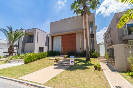Casa à venda com 574m², 4 quartos e 6 vagasFachada