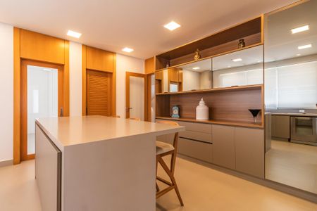 Casa à venda com 574m², 4 quartos e 6 vagasCozinha