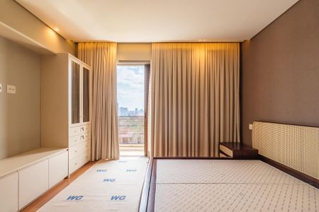 Casa à venda com 574m², 4 quartos e 6 vagasSuíte 4