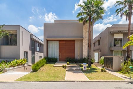 Casa à venda com 574m², 4 quartos e 6 vagasFachada