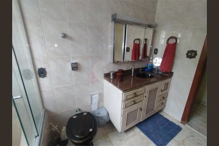 Casa à venda com 152m², 2 quartos e 2 vagas