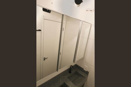 Apartamento à venda com 33m², 2 quartos e sem vagaBanheiro