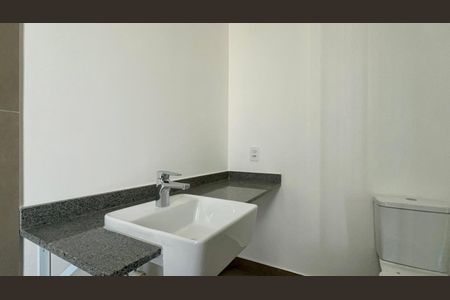 Apartamento à venda com 94m², 2 quartos e 1 vaga Apartamento à venda com 94m², 2 quartos e 1 vagaBanheiro da Suíte 2