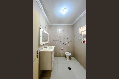 Casa à venda com 108m², 3 quartos e 1 vaga Casa à venda com 108m², 3 quartos e 1 vagaBanheiro Social