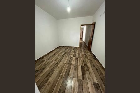 Casa à venda com 3 quartos, 110m² em Parque Tomas Saraiva, São Paulo