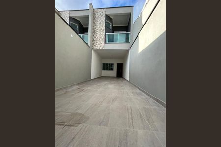 Casa à venda com 110m², 3 quartos e 2 vagas
