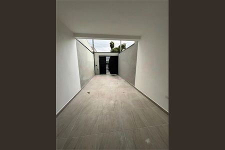 Casa à venda com 110m², 3 quartos e 2 vagas