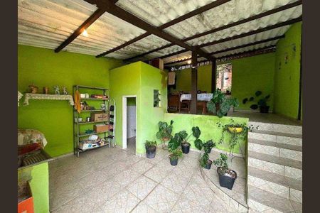 Casa à venda com 100m², 3 quartos e 1 vaga