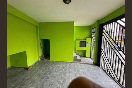 Casa à venda com 3 quartos, 100m² em Vila Mangalot, São Paulo