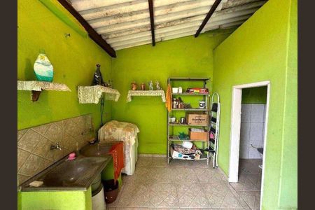 Casa à venda com 100m², 3 quartos e 1 vaga