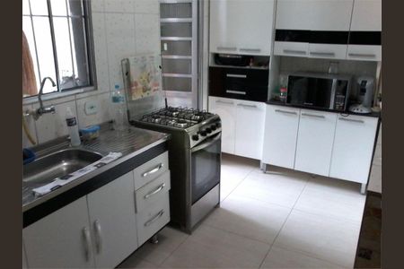 Casa à venda com 4 quartos, 240m² em Vila Carrão, São Paulo