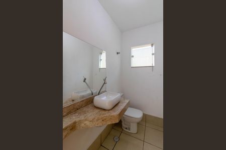 Casa à venda com 299m², 3 quartos e 2 vagasEdicula