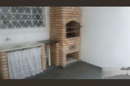 Casa à venda com 130m², 2 quartos e 2 vagas