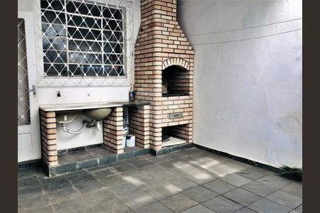 Casa à venda com 130m², 2 quartos e 2 vagas