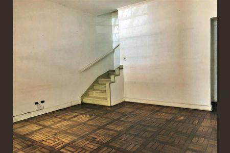 Casa à venda com 130m², 2 quartos e 2 vagas